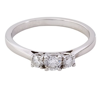 18ct white gold Diamond 3 stone Ring size O